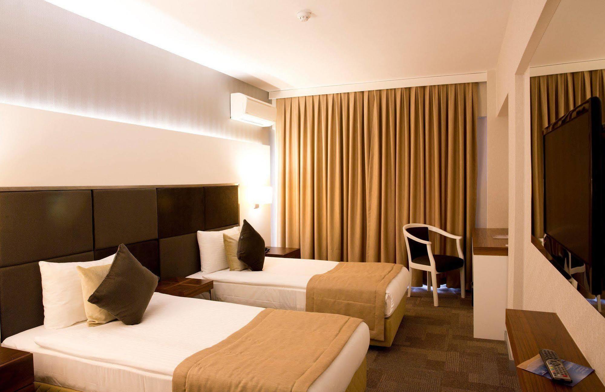 Kalinda Inn Hotel Ilica Чешме Екстер'єр фото